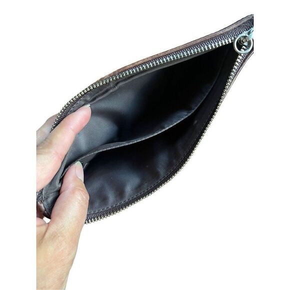 Dooney & Bourke Zip Top Pouch/Wristlet/Wallet Burgundy Signature Leather Trim - Picture 6 of 6